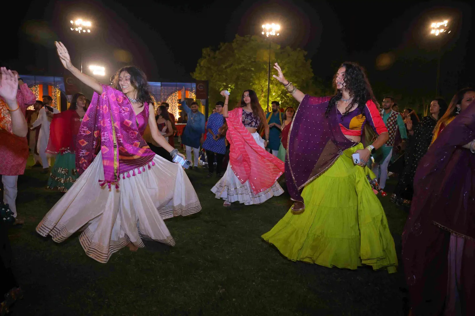 The crowd at GIHED ના ગરબા
